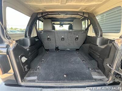 2024 Jeep Wrangler Sport S - Photo 13 - Macomb, IL 61455