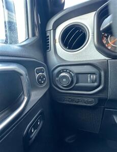 2024 Jeep Wrangler Sport S - Photo 20 - Macomb, IL 61455