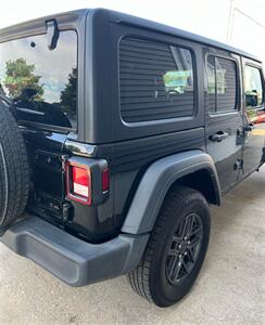 2024 Jeep Wrangler Sport S - Photo 8 - Macomb, IL 61455