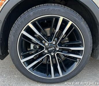 2017 Lincoln MKC Reserve   - Photo 4 - Macomb, IL 61455