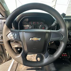 2015 Chevrolet Silverado 3500HD CC Work Truck - Photo 28 - Macomb, IL 61455