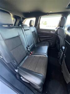 2019 Jeep Grand Cherokee Laredo   - Photo 12 - Macomb, IL 61455
