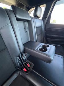 2019 Jeep Grand Cherokee Laredo   - Photo 13 - Macomb, IL 61455