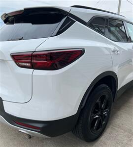 2023 Chevrolet Blazer LT   - Photo 8 - Macomb, IL 61455