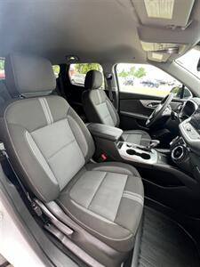 2023 Chevrolet Blazer LT   - Photo 11 - Macomb, IL 61455