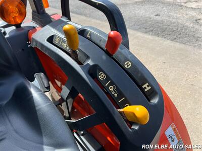2011 Kubota B3200 w/ LA504 Loader - Photo 18 - Macomb, IL 61455