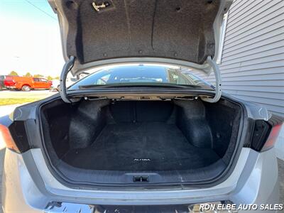 2023 Nissan Altima 2.5 SV - Photo 14 - Macomb, IL 61455