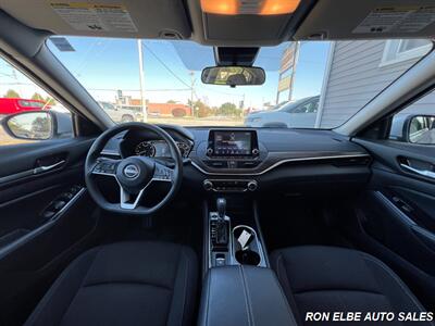 2023 Nissan Altima 2.5 SV - Photo 18 - Macomb, IL 61455