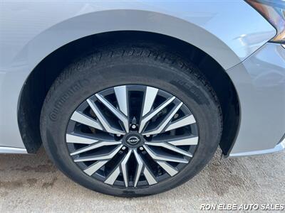 2023 Nissan Altima 2.5 SV - Photo 11 - Macomb, IL 61455