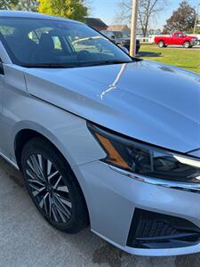 2023 Nissan Altima 2.5 SV - Photo 6 - Macomb, IL 61455