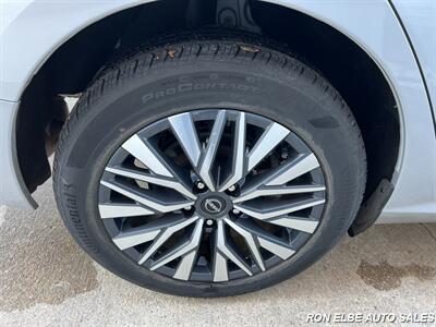 2023 Nissan Altima 2.5 SV - Photo 12 - Macomb, IL 61455