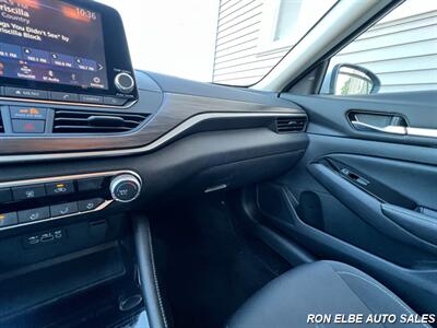 2023 Nissan Altima 2.5 SV - Photo 23 - Macomb, IL 61455