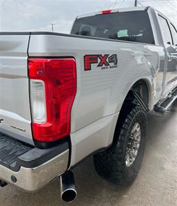 2017 Ford F-250 Super Duty XLT   - Photo 8 - Macomb, IL 61455