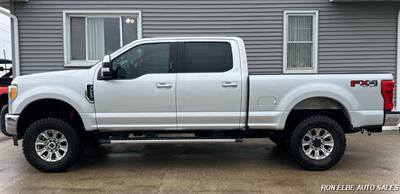 2017 Ford F-250 Super Duty XLT   - Photo 3 - Macomb, IL 61455