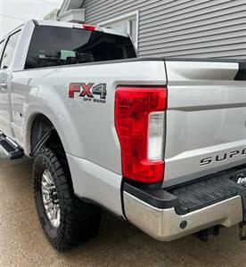 2017 Ford F-250 Super Duty XLT   - Photo 10 - Macomb, IL 61455