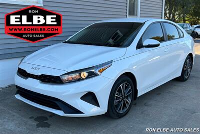 2023 Kia Forte   - Photo 1 - Macomb, IL 61455