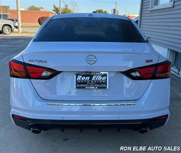 2023 Nissan Altima 2.5 SR - Photo 8 - Macomb, IL 61455