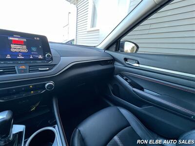 2023 Nissan Altima 2.5 SR - Photo 25 - Macomb, IL 61455