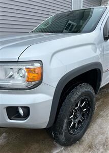 2018 GMC Canyon SLE - Photo 5 - Macomb, IL 61455