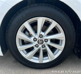 2024 Toyota Camry SE   - Photo 4 - Macomb, IL 61455