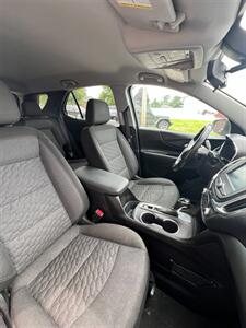 2018 Chevrolet Equinox LT   - Photo 10 - Macomb, IL 61455