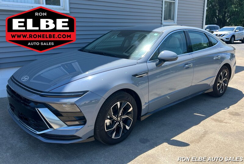 2025 Hyundai SONATA SEL   - Photo 1 - Macomb, IL 61455