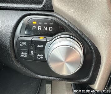 2019 RAM 1500 Laramie   - Photo 20 - Macomb, IL 61455
