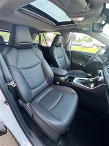 2023 Toyota RAV4 XLE Premium - Photo 11 - Macomb, IL 61455