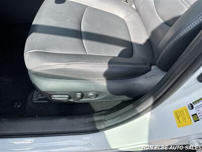 2023 Toyota RAV4 XLE Premium - Photo 34 - Macomb, IL 61455