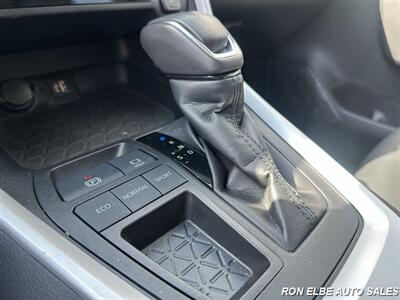 2023 Toyota RAV4 XLE Premium - Photo 17 - Macomb, IL 61455