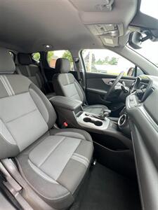 2023 Chevrolet Blazer LT   - Photo 10 - Macomb, IL 61455