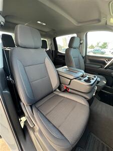 2024 Chevrolet Silverado 1500 LT   - Photo 19 - Macomb, IL 61455