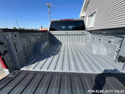 2024 Chevrolet Silverado 1500 LT   - Photo 18 - Macomb, IL 61455