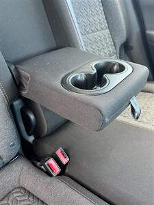 2024 Chevrolet Equinox LT   - Photo 13 - Macomb, IL 61455