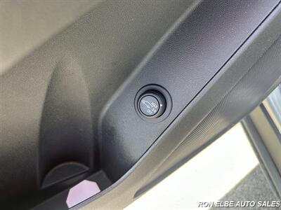 2024 Chevrolet Equinox LT - Photo 33 - Macomb, IL 61455