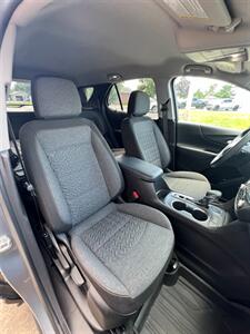 2024 Chevrolet Equinox LT   - Photo 11 - Macomb, IL 61455