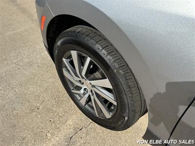 2024 Chevrolet Equinox LT - Photo 10 - Macomb, IL 61455