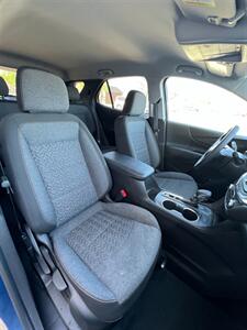 2024 Chevrolet Equinox LT - Photo 11 - Macomb, IL 61455