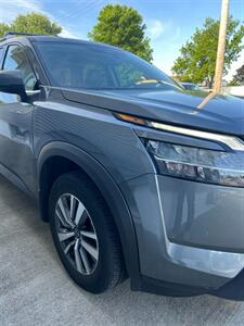 2023 Nissan Pathfinder SL - Photo 7 - Macomb, IL 61455