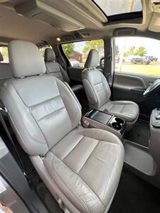 2017 Toyota Sienna XLE 7-Passenger   - Photo 12 - Macomb, IL 61455
