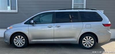 2017 Toyota Sienna XLE 7-Passenger   - Photo 3 - Macomb, IL 61455