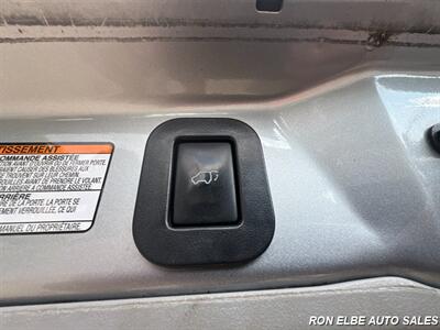 2017 Toyota Sienna XLE 7-Passenger   - Photo 18 - Macomb, IL 61455