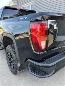 2023 GMC Sierra 1500 Pro - Photo 10 - Macomb, IL 61455