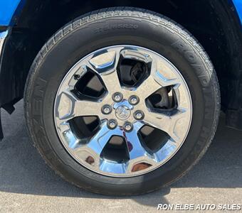2022 RAM 1500 Big Horn   - Photo 4 - Macomb, IL 61455