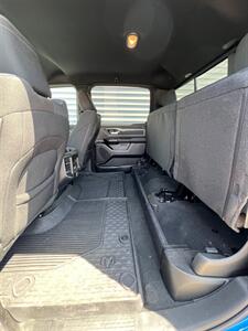 2022 RAM 1500 Big Horn   - Photo 14 - Macomb, IL 61455
