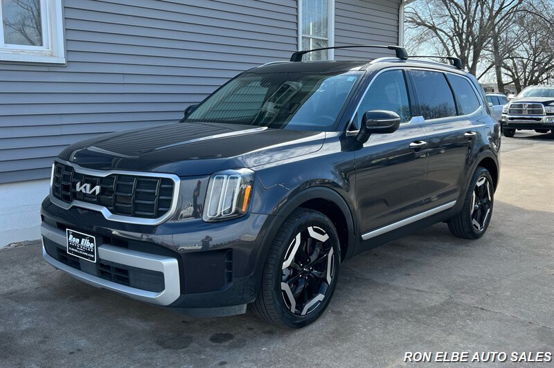2025 Kia Telluride S  