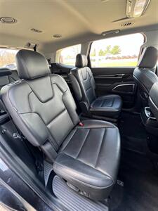 2025 Kia Telluride S   - Photo 12 - Macomb, IL 61455