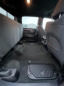 2023 RAM 1500 Big Horn   - Photo 14 - Macomb, IL 61455