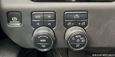 2025 Chevrolet Silverado 1500 LT Trail Boss   - Photo 16 - Macomb, IL 61455