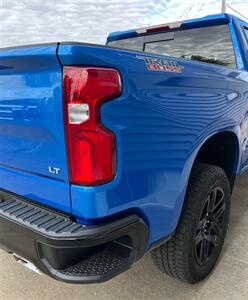 2025 Chevrolet Silverado 1500 LT Trail Boss   - Photo 8 - Macomb, IL 61455